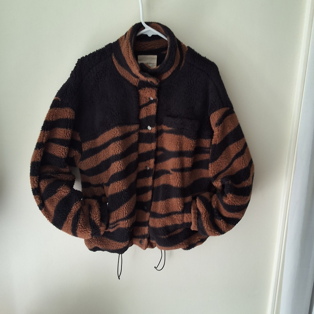 Fleecey Tiger-Hidden Cozy